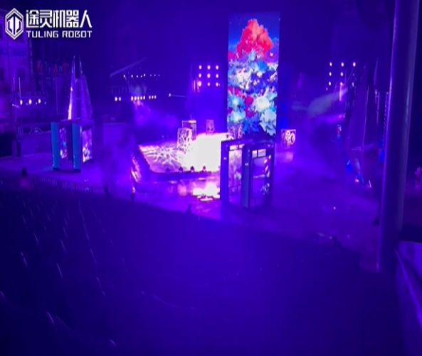 四舵輪雙激光舞臺表演式AGV應用